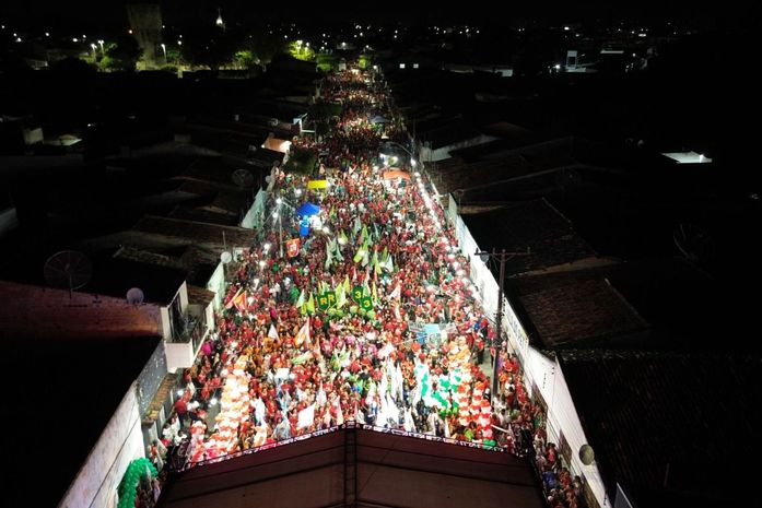 Campanha de Ronaldo Lopes e Valdinho é encerrada em clima de festa com caminhada histórica em Penedo