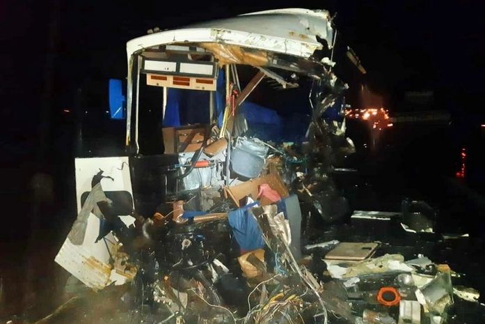 Alagoanos estão entre vítimas de colisão que deixou três mortos e 27 feridos em Pernambuco