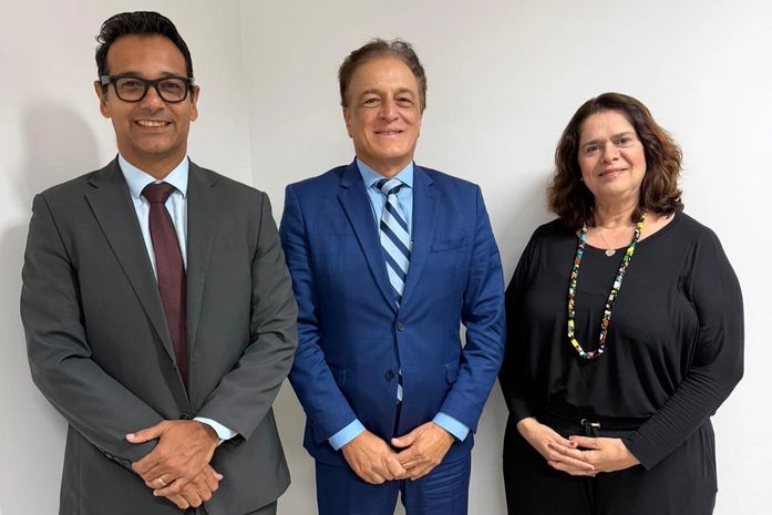 Deputado Galba Novaes se reúne com presidentes da ABRAJET e ABAV