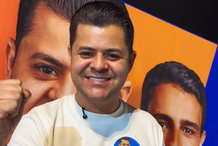 Adesivaço de carros marca largada da campanha de Allan Jefferson a deputado federal