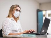 Professores e secretários escolares já podem solicitar recurso do Conecta Professor; veja como