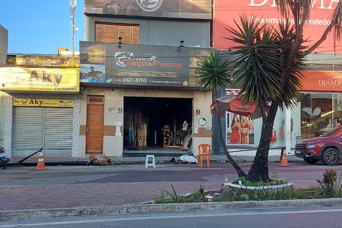 Veja vídeos do incêndio que atingiu a Casa de Caça e Pesca em Arapiraca 
