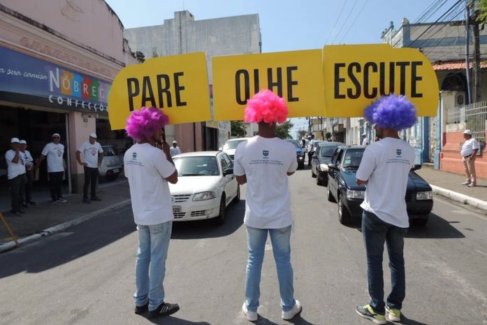 Ação educativa da CBTU prossegue na Rua do Imperador