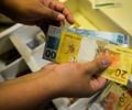Lote extra de R$ 156,4 milhões do abono salarial será pago hoje
