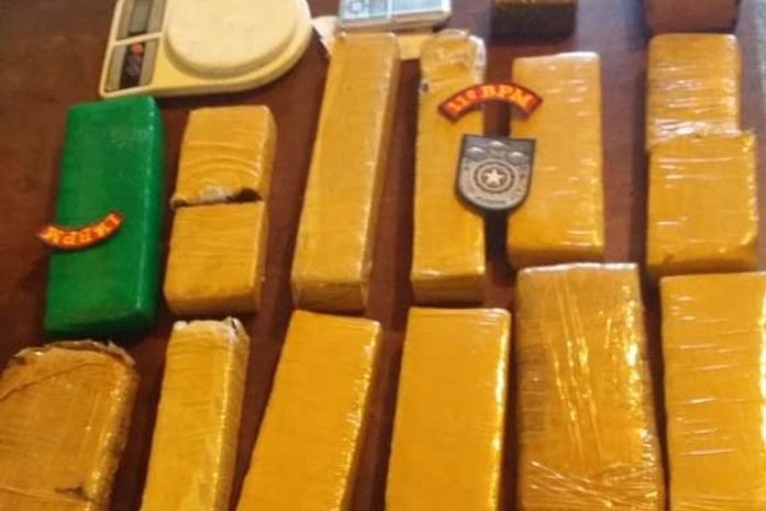 Droga estava escondida na residência do suspeito
