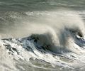 Ondas de até 3,5 metros colocam litoral de Alagoas em alerta até segunda-feira (20)