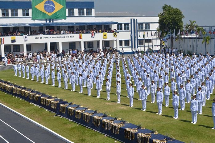 Marinha abre inscrições para concursos com vagas em sete áreas de nível superior