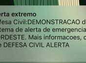Teste da Defesa Civil assusta e diverte alagoanos: "Achei que o celular ia explodir”