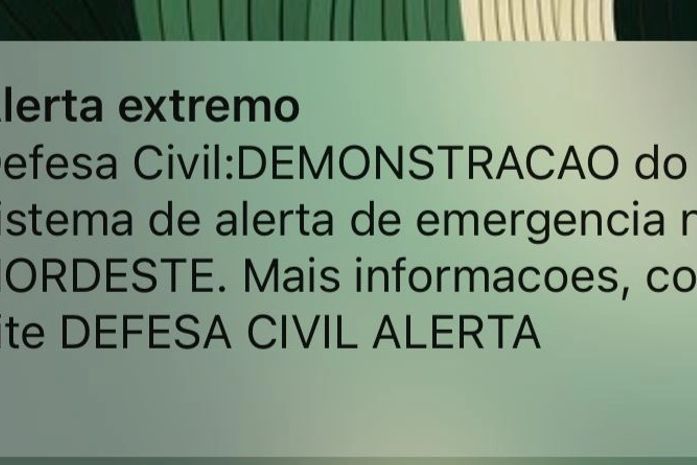 Teste da Defesa Civil assusta e diverte alagoanos: "Achei que o celular ia explodir”