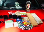 Polícia flagra homens vendendo drogas em posto de combustível em Arapiraca 