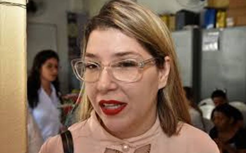 Júlia Nunes, presidente da AME