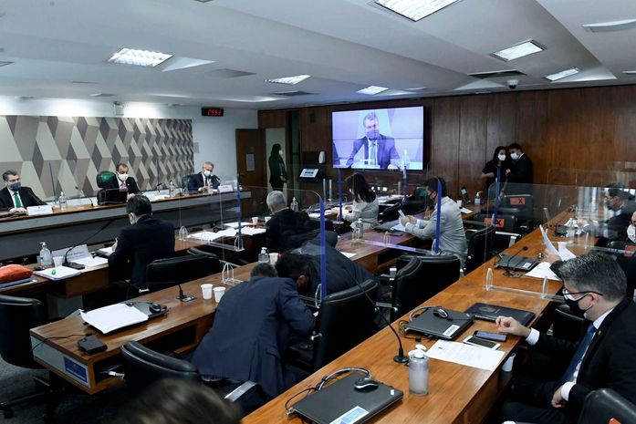 Ernesto Araújo diz que OMS tem problemas “de gestão e transparência"