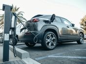 Isenção de IPVA para carros híbridos e elétricos em 2024; saiba como o benefício funciona