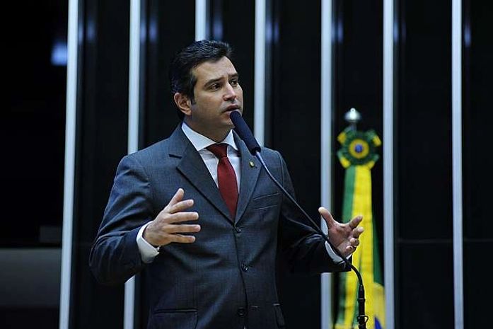 Quintella não "decola" para o Senado e poderá ser o vice de Renan Filho