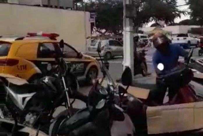Servidores da prefeitura e clientes da Caixa têm motos guinchadas pela SMTT Arapiraca