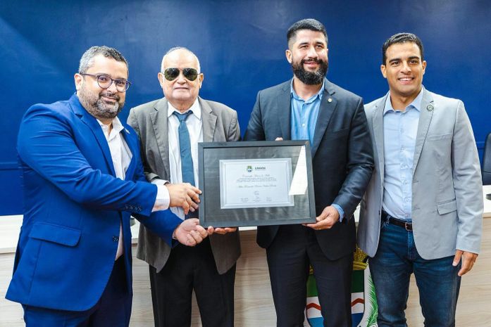 Câmara de Vereadores de Maceió homenageia jornalista Fernando Valões com a Comenda Senador Arnon de Mello
