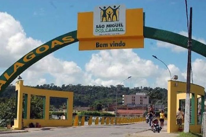Poste pega fogo e mobiliza Corpo de Bombeiros em São Miguel dos Campos