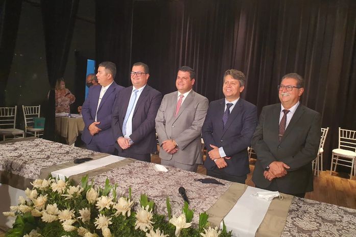 Thiago ML é eleito presidente da Mesa Diretora do Legislativo de Arapiraca