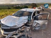 Colisão entre carros deixa feridos na AL 220 entre Arapiraca e Limoeiro de Anadia