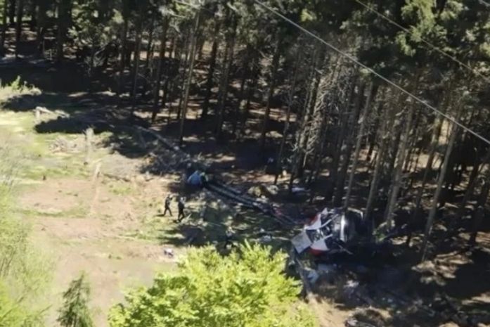 Queda de teleférico na Itália mata ao menos 8 pessoas