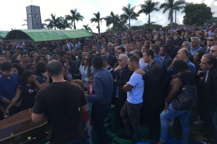 Filho da deputada Flordelis e de pastor morto no Rio é preso após enterro