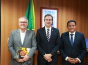 Em audiência com senador Renan e ministro Camilo Santana prefeito quer transformar Palmeira em Polo de Educação Superior