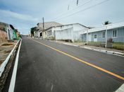 Governo de AL entrega vias pavimentadas e autoriza construção de ginásio poliesportivo em Palestina
