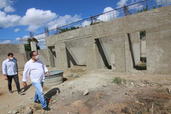 Obras do Centro de iniciação ao esporte são retomadas em Arapiraca