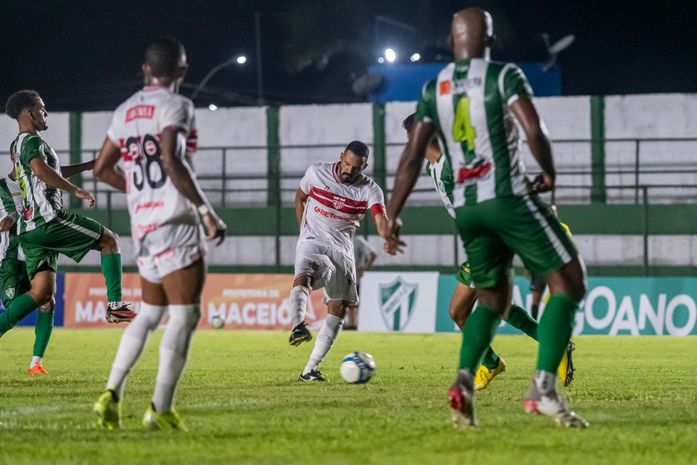 Alagoano: CRB não sai do zero com o Murici e vai decidir vaga na última rodada

