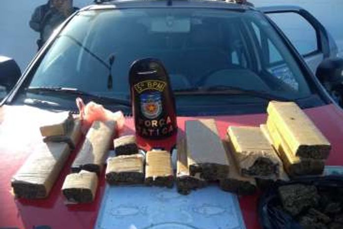 Casal é preso com cerca de 5kg de maconha na parte alta de Maceió