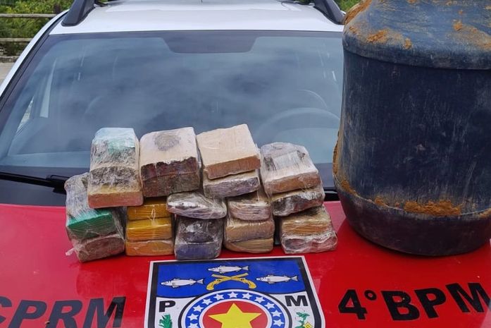 Mais de 9kg de maconha foram apreendidos em ações da polícia, em Maceió