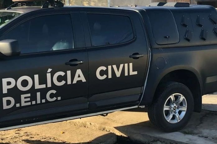 Viatura da Polícia Civil