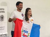 Em Arapiraca, Rodrigo Cunha vota e diz: “Estou muito feliz por ser o representante do povo alagoano”