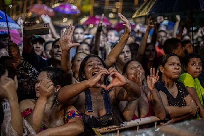 Registros feitos no São João de Maceió são de animação e alegria com as atrações que subiram ao palco do Forró no Biu.
