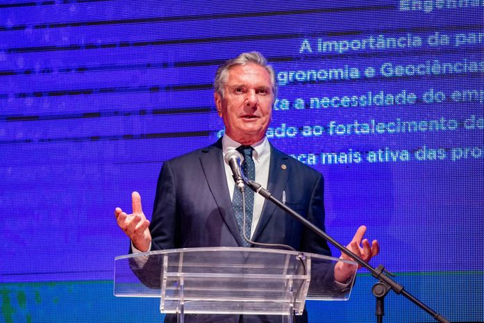 Sindicato dos Jornalistas publica nota de repúdio ao Senador Fernando Collor