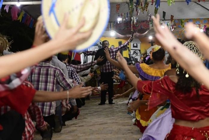 Prefeito de Arapiraca prestigia segundo dia de Arraias comunitários