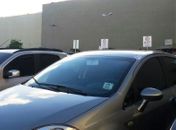 Veículo estacionado irregularmente em vaga de idoso