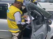 Homem é encontrado desacordado após mal súbito dentro de carro na Pajuçara