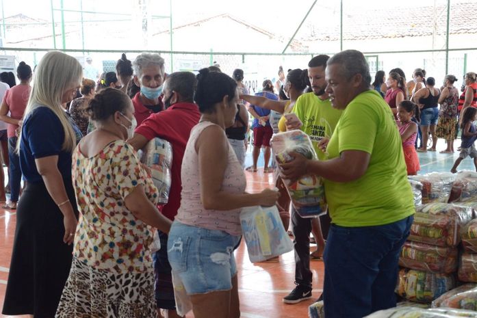 Prefeitura de São Miguel dos Campos distribui mais de 2.500 cestas básicas