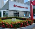Santander abre vagas em Alagoas para especialistas em seguros e consórcio com salário a partir de R$ 7,3 mil