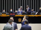 Deputados aprovaram texto-base de projeto que altera ICMS sobre combustível