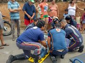 Motociclista fratura perna em colisão contra carro na zona rural de Arapiraca