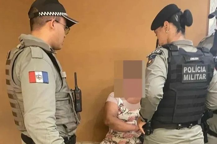 Mulher presa por perseguir família com bebê em shopping é médica e foi aposentada por incapacidade