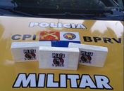 Acusada usa foto de Pablo Escobar para personalizar pacote de cocaína em Maceió 