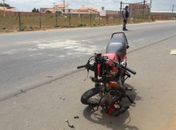 Colisão entre motocicletas deixa duas pessoas gravemente feridas