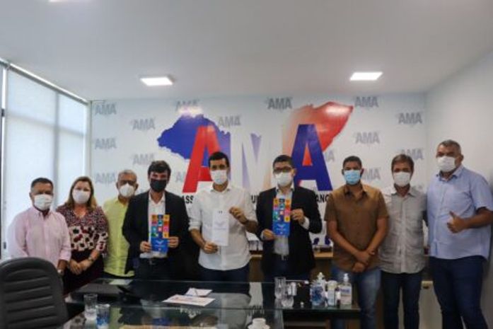 Presidente da AMA apresenta Feira e Congresso de Municípios a secretários