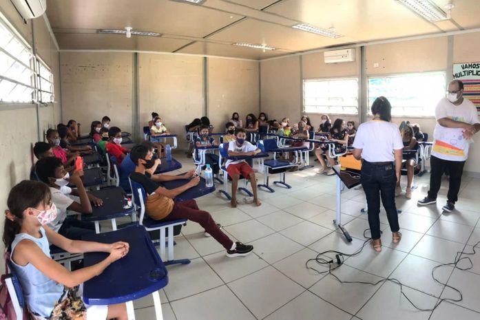 Aluna da rede municipal de Branquinha é medalha de prata na Olimpíada Brasileira de Robótica. Outras três alunas também foram destaque