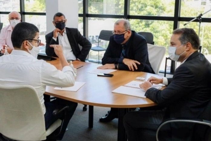 Renan Filho define cronograma de editais para concursos e anuncia mais de 5 mil vagas