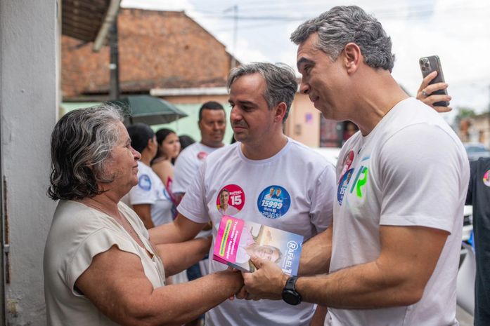 Rafael Brito percorre Colina dos Eucaliptos e constata ausência da Prefeitura