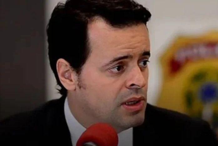 EUA expulsam delegado da PF envolvido na prisão de Ramagem